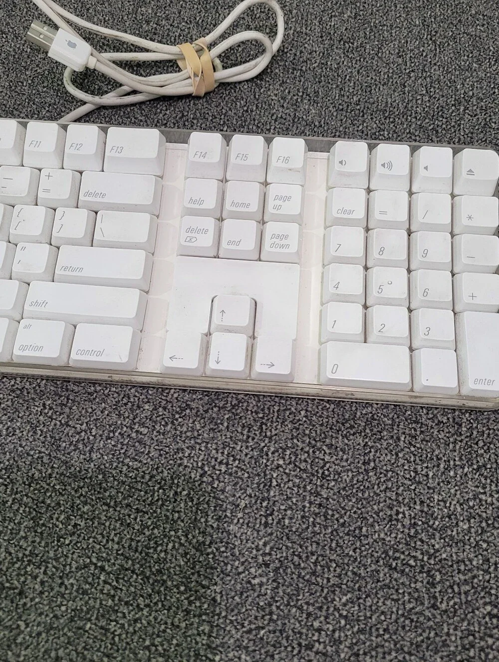 Apple A1048 Wired USB Keyboard Full Size White Clear EMC 1944